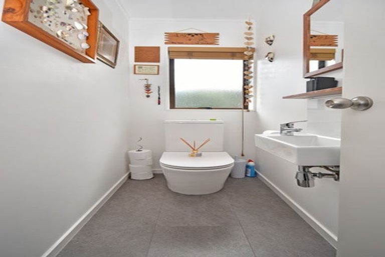 Photo of property in 8/37a Glengarry Road, Glen Eden, Auckland, 0602