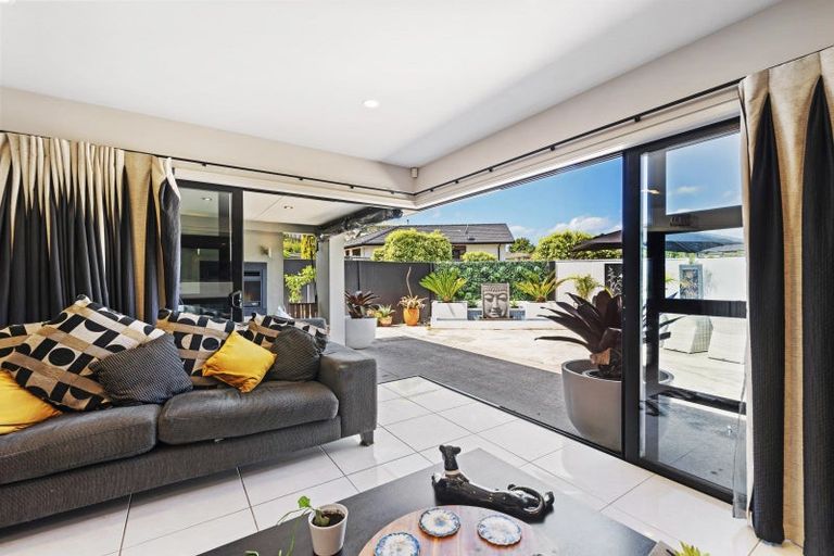 Photo of property in 36 Kawiu Road, Levin, 5510