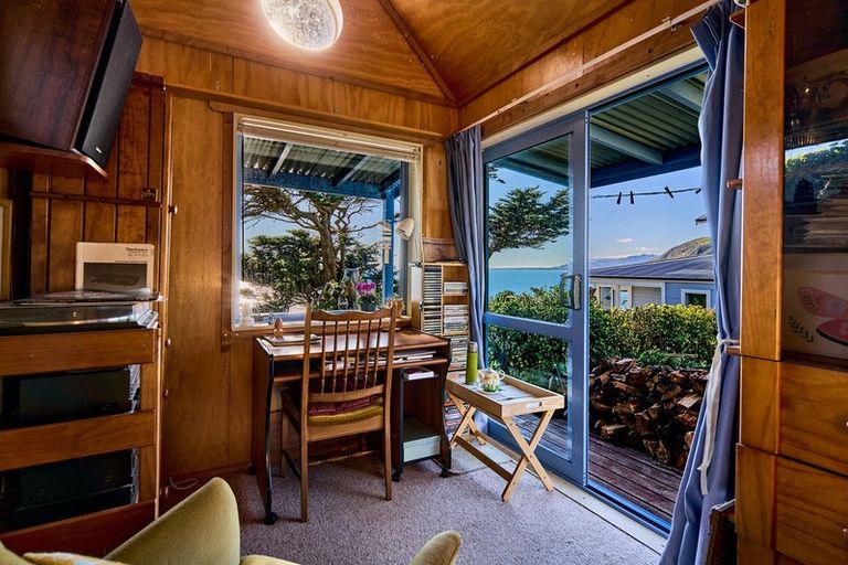 Photo of property in 43 Haunui Road, Pukerua Bay, 5026