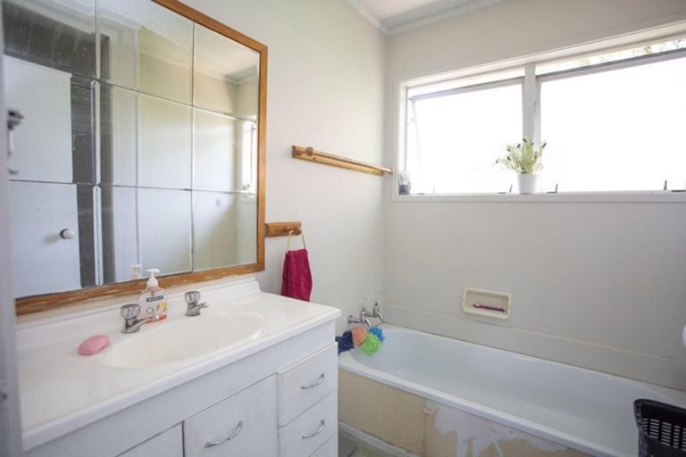 Photo of property in 103b Ocean Road, Whangamata, 3620