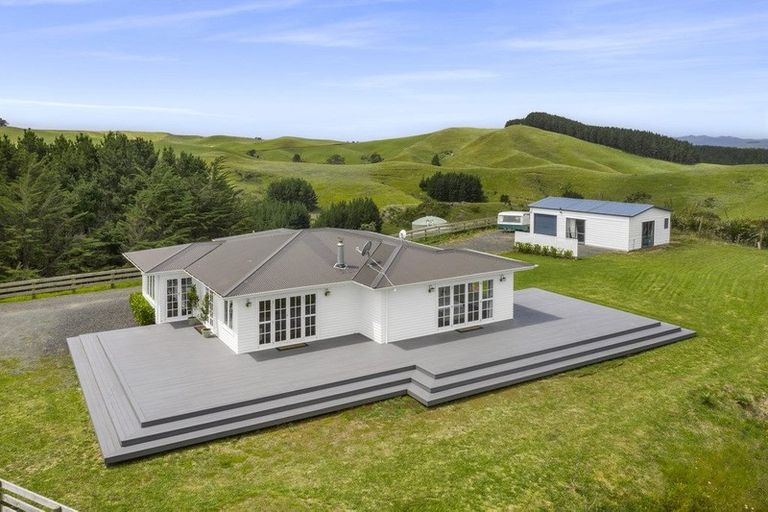 Photo of property in 448 Ruapuke Road, Raglan, 3296
