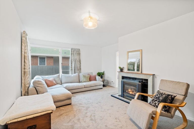 Photo of property in 2/22 Santa Rosa Avenue, Halswell, Christchurch, 8025