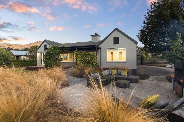 Photo of property in 33 Oregon Drive, Kelvin Heights, Queenstown, 9300