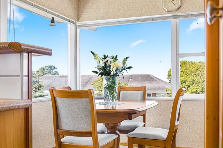 Photo of property in 39 Holland Road, Hillcrest, Auckland, 0627