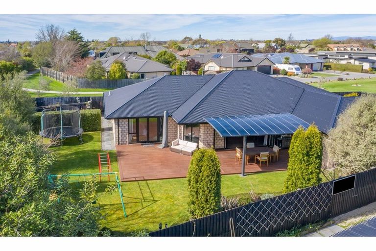 Photo of property in 42 Acacia Avenue, Rangiora, 7400