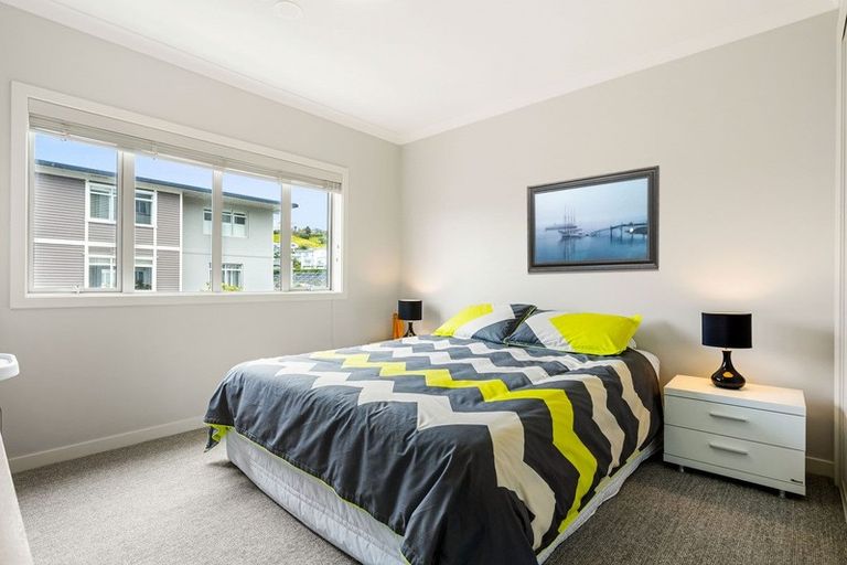 Photo of property in 30 Eaves Bush Parade, Orewa, 0931