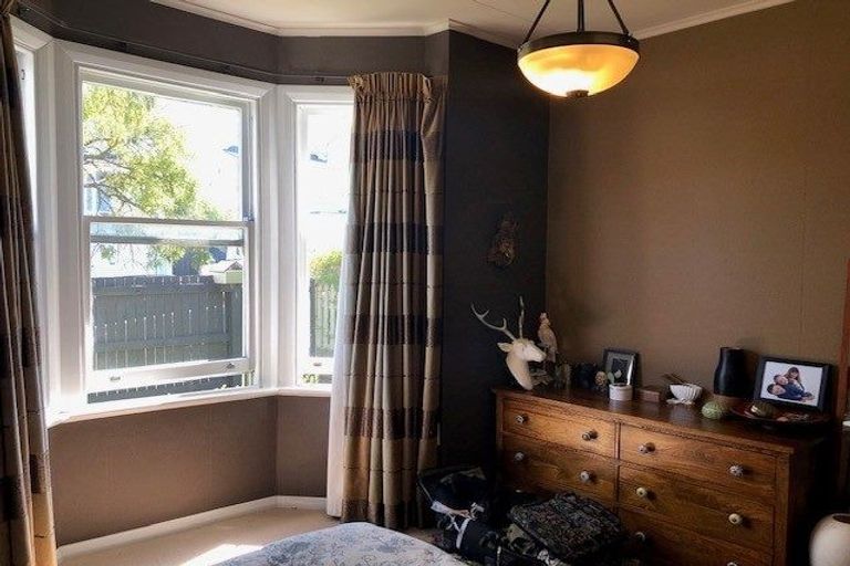 Photo of property in 10 Milton Street, Berhampore, Wellington, 6023