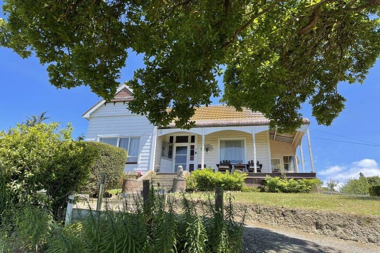 Photo of property in 15 Easons Road, Hampden, 9410