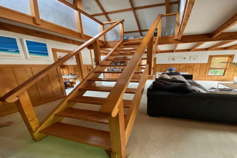 Photo of property in 1/66 Nile Road, Milford, Auckland, 0620