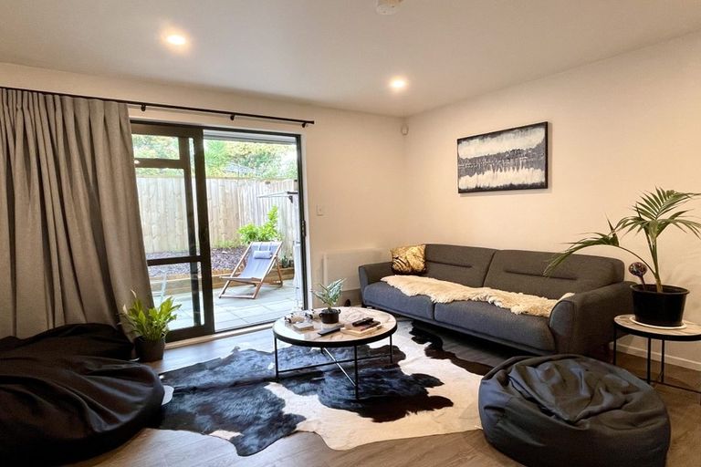 Photo of property in 4c Wattle Road, Sunnyvale, Auckland, 0612