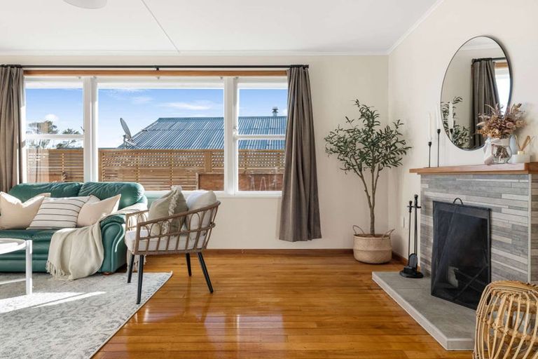 Photo of property in 45 Puriri Street, Helensville, 0800