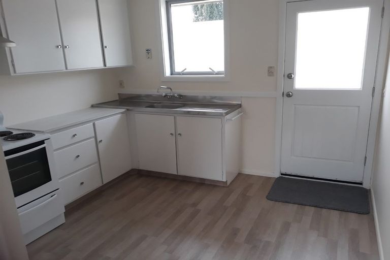 Photo of property in 1/6 Dilworth Street, Riccarton, Christchurch, 8011