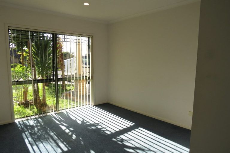 Photo of property in 34 Basra Drive, Henderson, Auckland, 0612