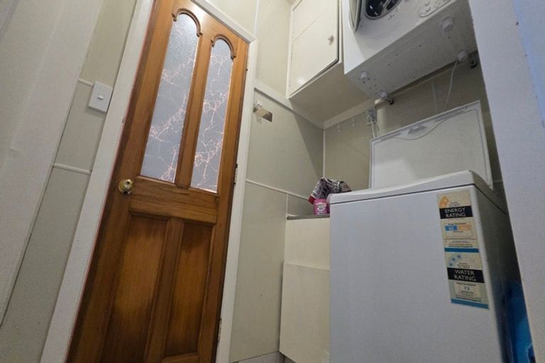 Photo of property in 13a Romney Square, Tawa, Wellington, 5028