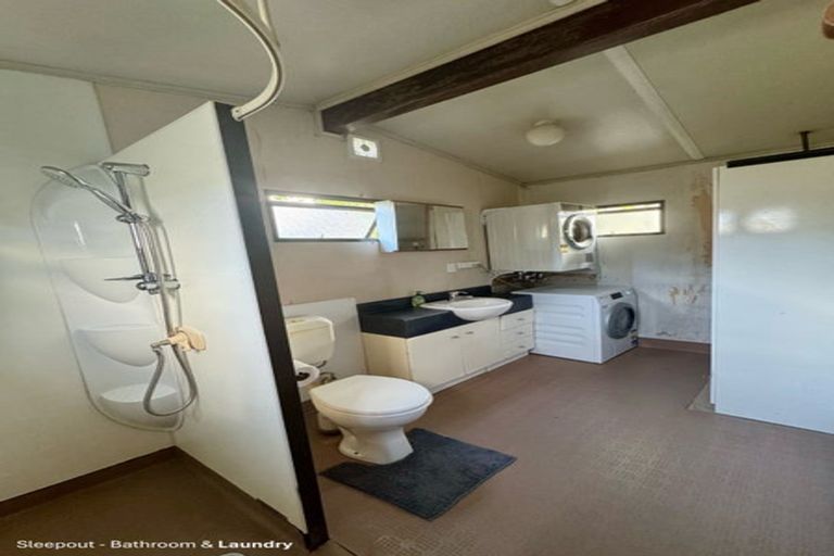 Photo of property in 43 Oakfield Crescent, Pukete, Hamilton, 3200