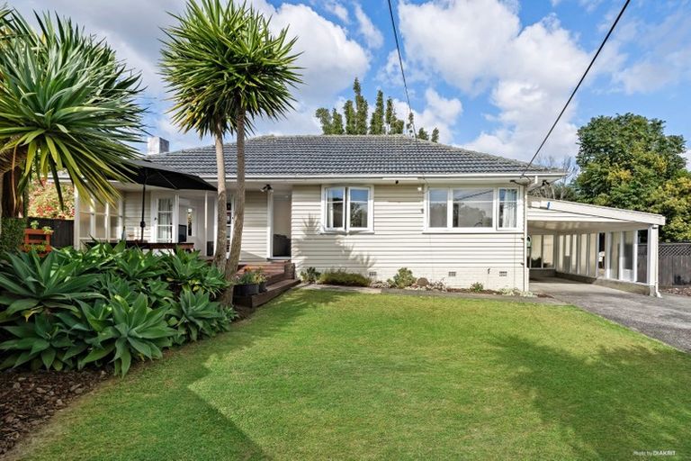 Photo of property in 18 Alma Street, Te Atatu South, Auckland, 0610