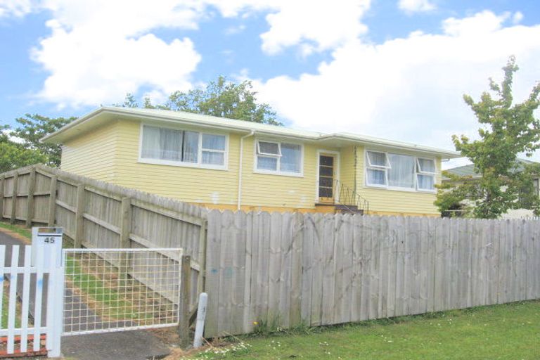 Photo of property in 43 Tatariki Street, Rosehill, Papakura, 2113
