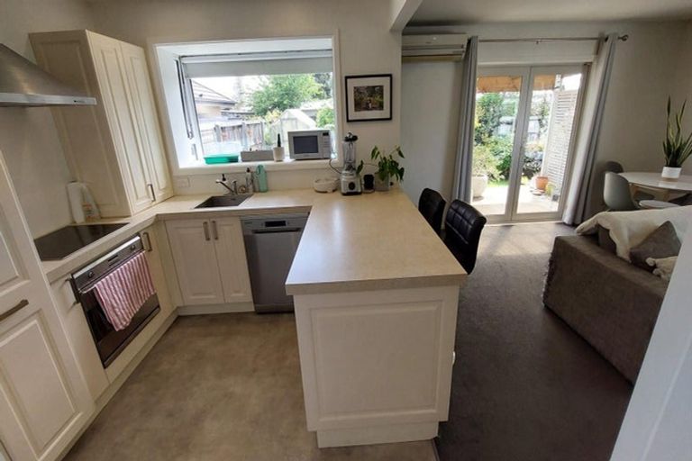 Photo of property in 2/29 Delaware Crescent, Russley, Christchurch, 8042