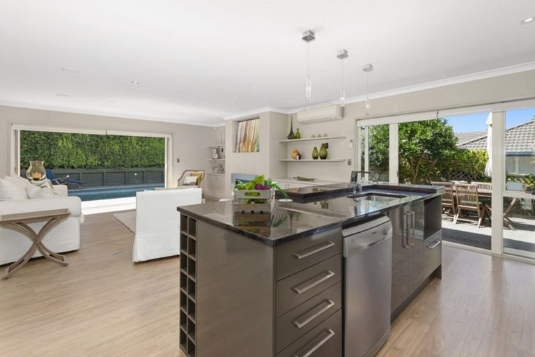 Photo of property in 14 Kenmure Place, Bethlehem, Tauranga, 3110