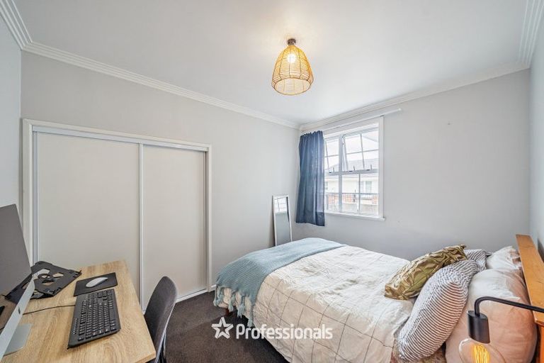 Photo of property in 373 Stokes Valley Road, Stokes Valley, Lower Hutt, 5019