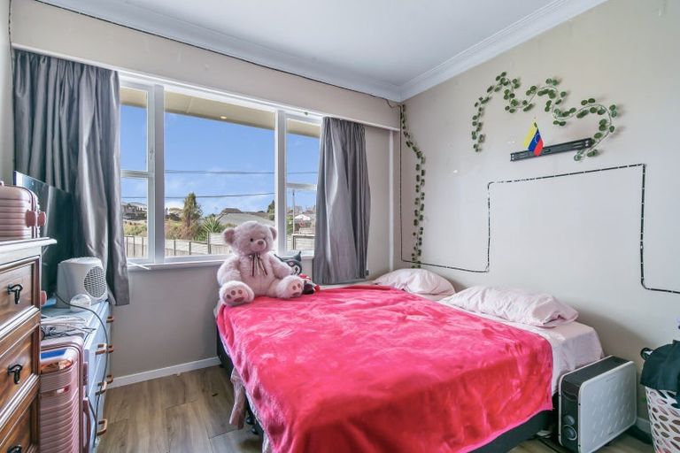 Photo of property in 31 Kawiu Road, Levin, 5510