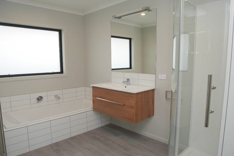 Photo of property in 11 Kingi Te Ahoaho Place, Otaki, 5512