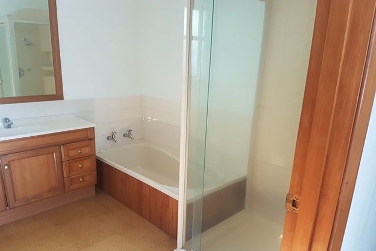 Photo of property in 33 Batt Street, West End, Palmerston North, 4410