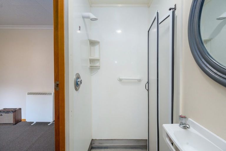 Photo of property in 17a Keir Crescent, Lansdowne, Masterton, 5810