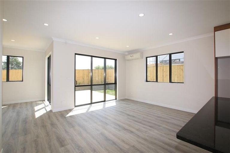 Photo of property in 6 Kokowai Parade, Hobsonville, Auckland, 0616