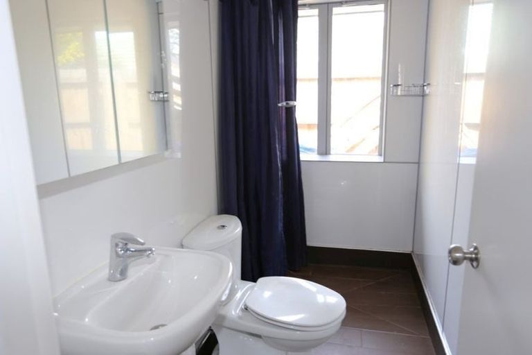 Photo of property in 1/6 Wharenui Road, Upper Riccarton, Christchurch, 8041