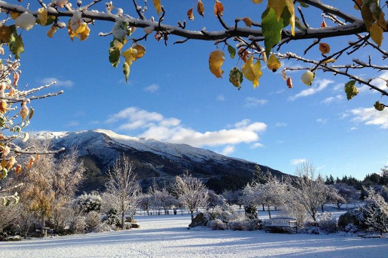 Photo of property in 162 Te Awa Road, Albert Town, Wanaka, 9382