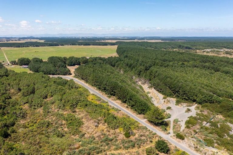 Photo of property in 97 Tangimoana Beach Road, Tangimoana, 4473