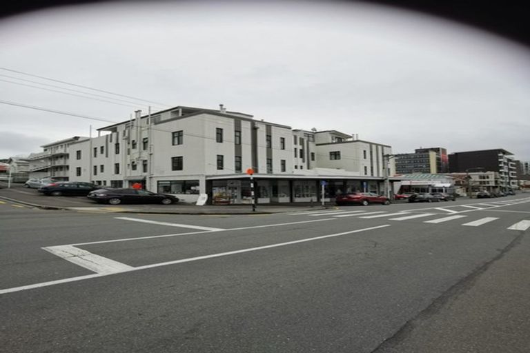 Photo of property in 10/24 Elizabeth Street, Mount Victoria, Wellington, 6011