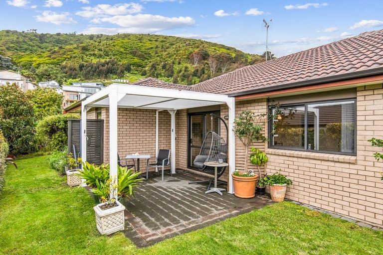 Photo of property in 6 Matuhi Street, Waikanae, 5036