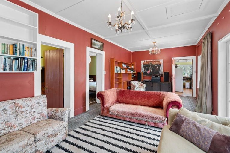 Photo of property in 991 Masterton Castlepoint Road, Tauweru, Masterton, 5889