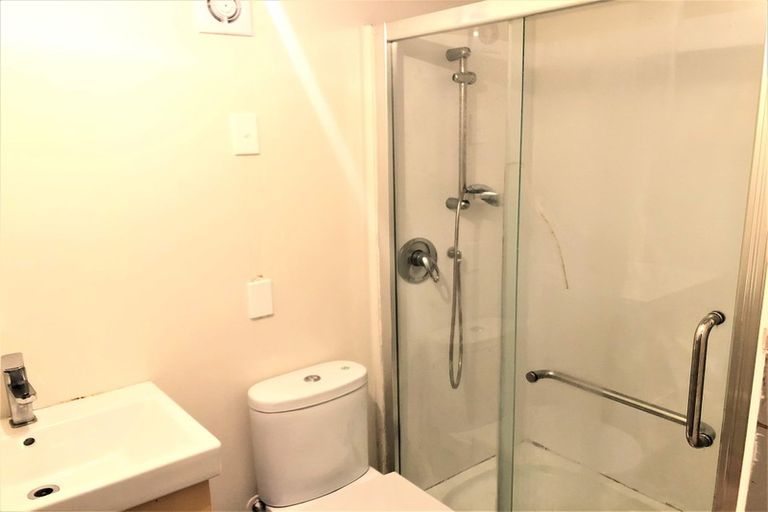 Photo of property in 259 Don Buck Road, Massey, Auckland, 0614