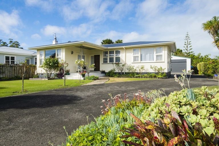 Photo of property in 22 Oak Street, Mangapapa, Gisborne, 4010