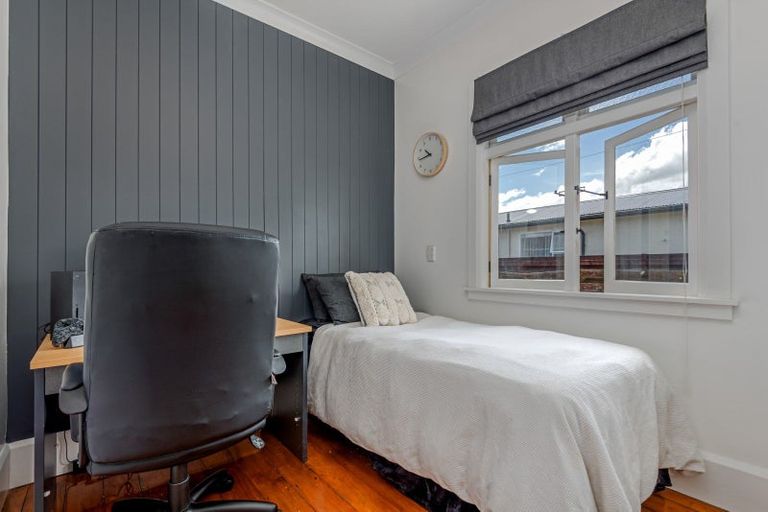 Photo of property in 23 Haydon Street, Roslyn, Palmerston North, 4414