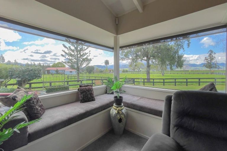 Photo of property in 32 Hauraki Road, Hauraki, Auckland, 0622