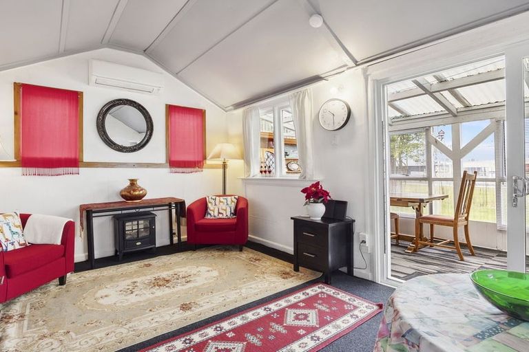 Photo of property in 7 Taylor Street, Brighton, Dunedin, 9035