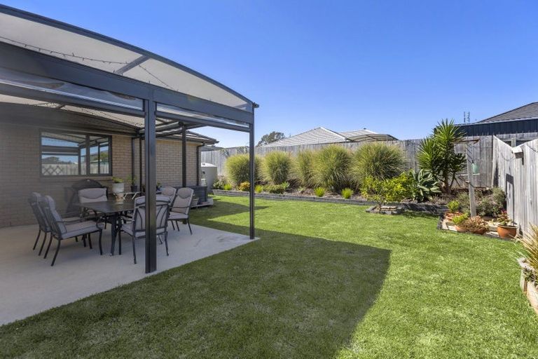 Photo of property in 6 Opouatu Avenue, Glenbrook, Waiuku, 2681