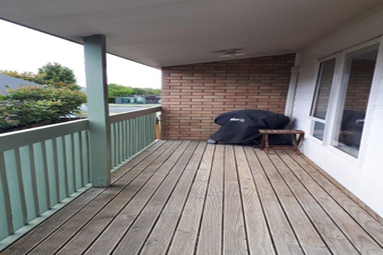 Photo of property in 95 Rototuna Road, Rototuna, Hamilton, 3210