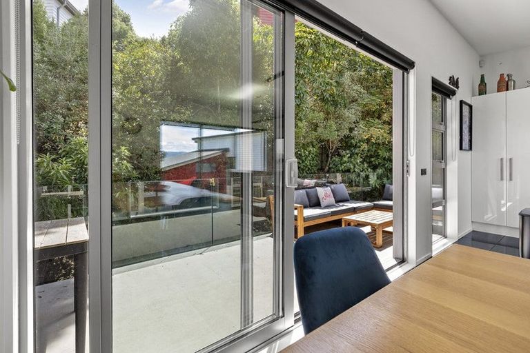 Photo of property in 5 Satchell Way, Kaiwharawhara, Wellington, 6035