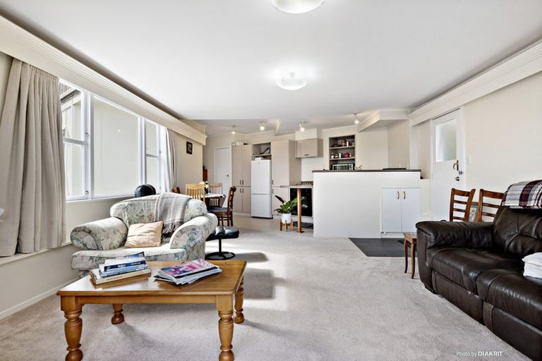 Photo of property in 85a Seatoun Heights Road, Seatoun, Wellington, 6022