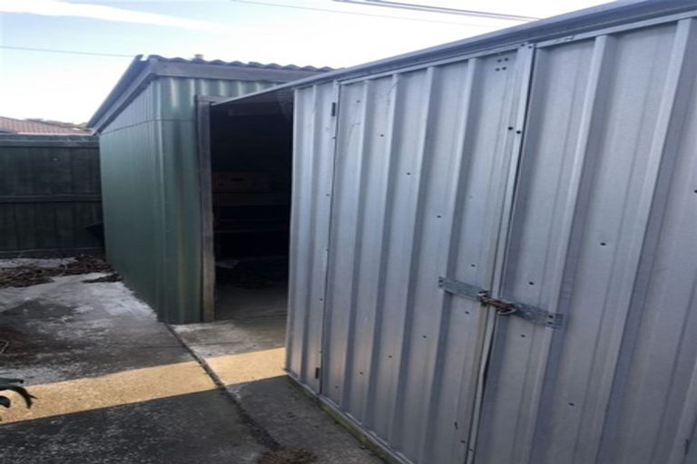 Photo of property in 22 Belfast Road, Belfast, Christchurch, 8051