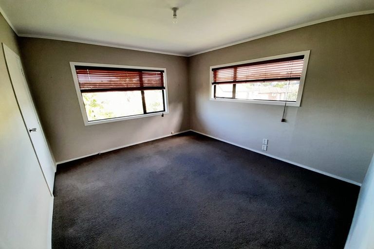 Photo of property in 2a Korotaha Terrace, Rothesay Bay, Auckland, 0630