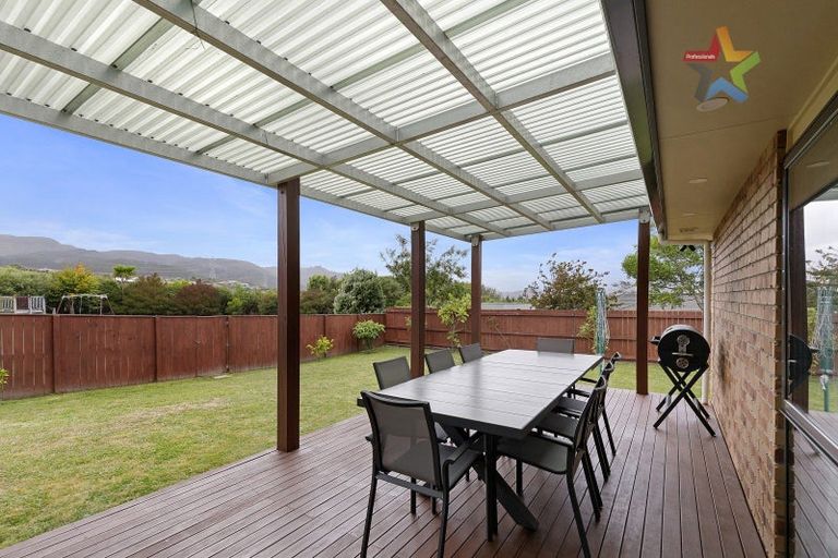 Photo of property in 38 Kirton Drive, Riverstone Terraces, Upper Hutt, 5018