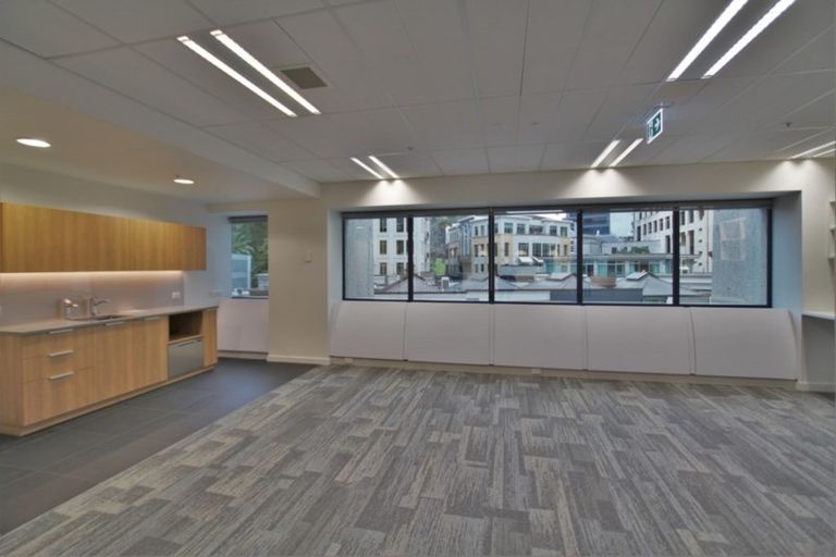 Photo of property in 41 Shortland Street, Wainoni, Christchurch, 8061