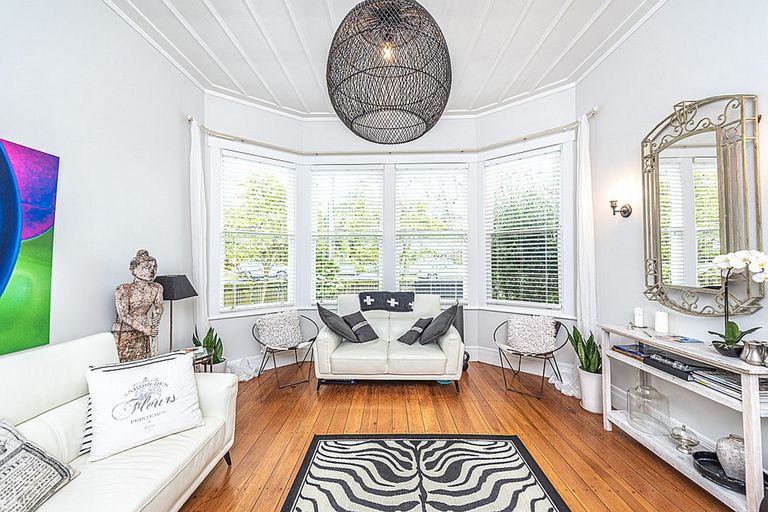 Photo of property in 24 Brassey Road, Saint Johns Hill, Whanganui, 4500