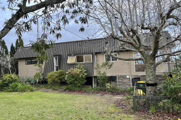 Photo of property in 41 Park Rise, Campbells Bay, Auckland, 0630